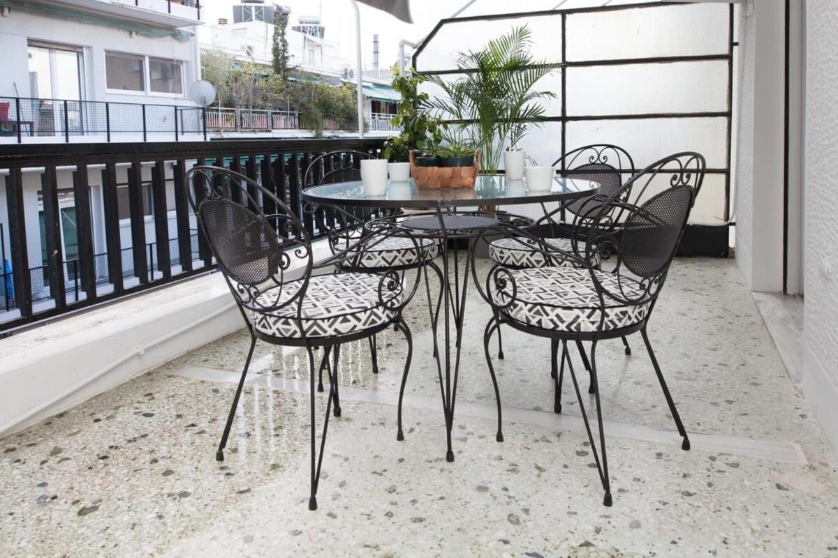 Pagrati Urban Oasis Getaway 2Bd Apt With Balcony Atina Dış mekan fotoğraf